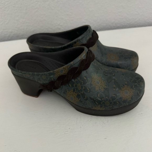 Crocs Sarah Floral Slip On Clogs Mules Heels Comfort Shoes Braided Strap… - Picture 13 of 13